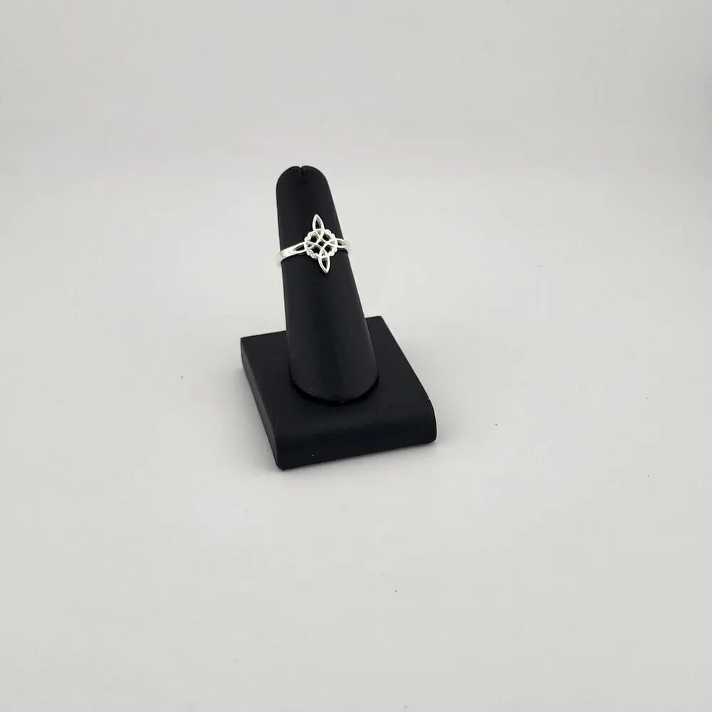 Witch's Knot Protection Ring – 925 Sterling Silver Wiccan Symbol Jewelry